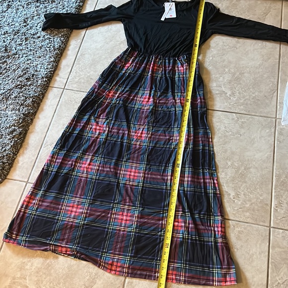 NWT Plaid Long Sleeve Full Length Maxi Dress - Picture 8 of 9